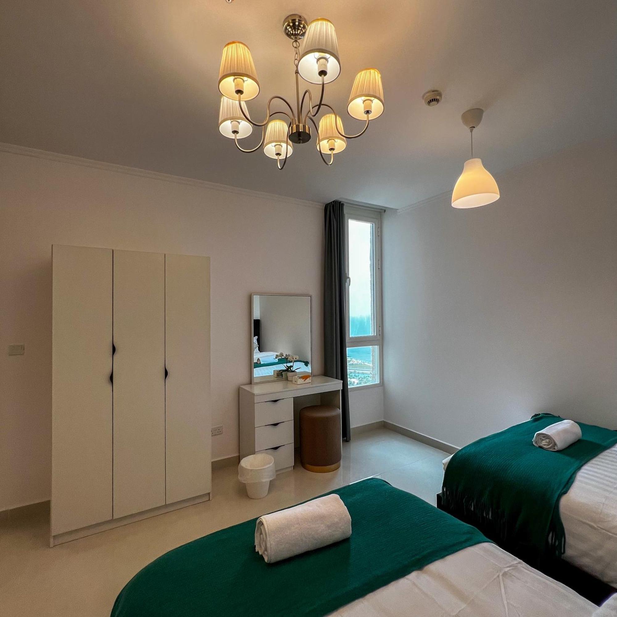 Apartment Sky-high عنان السماء *