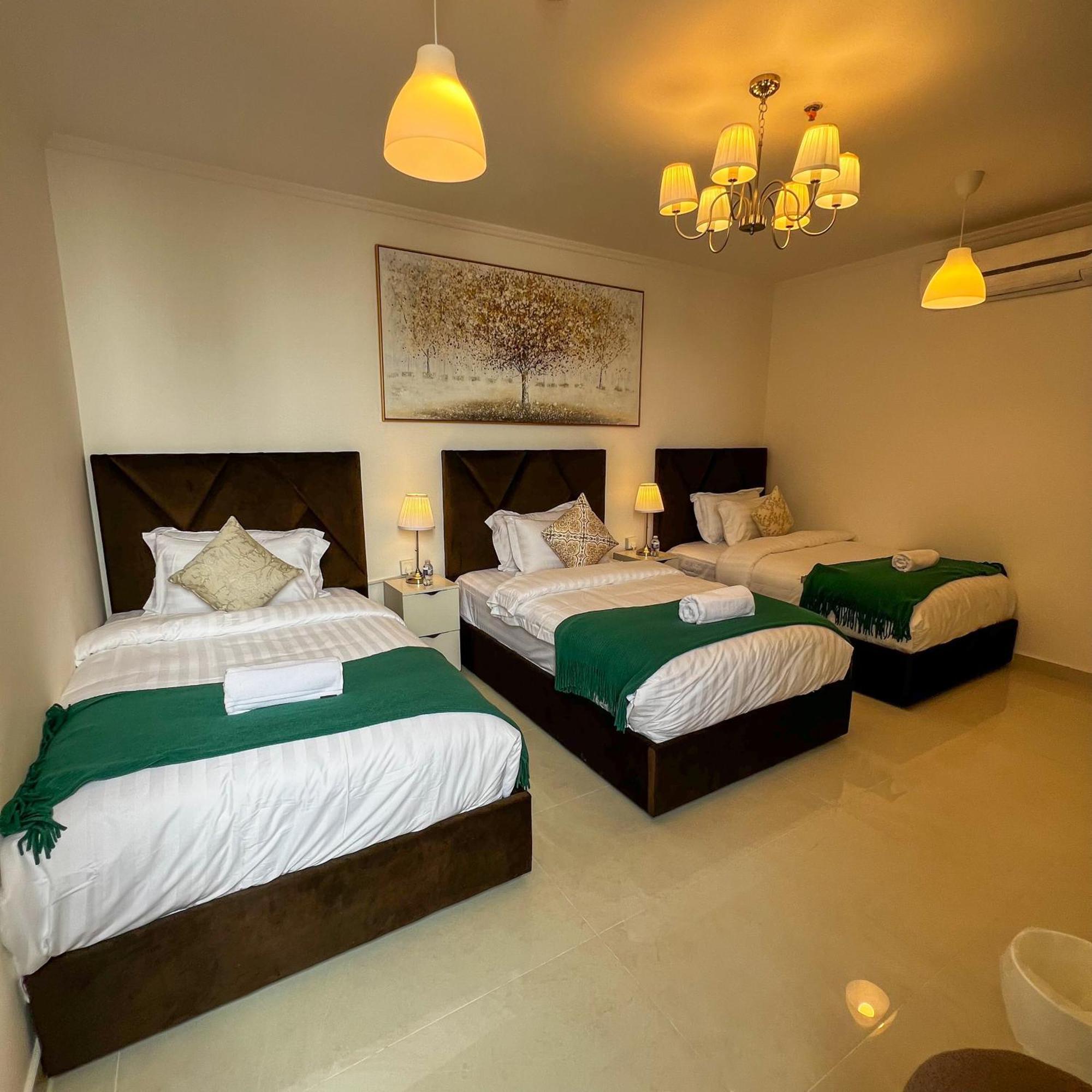 Apartment Sky-high عنان السماء *